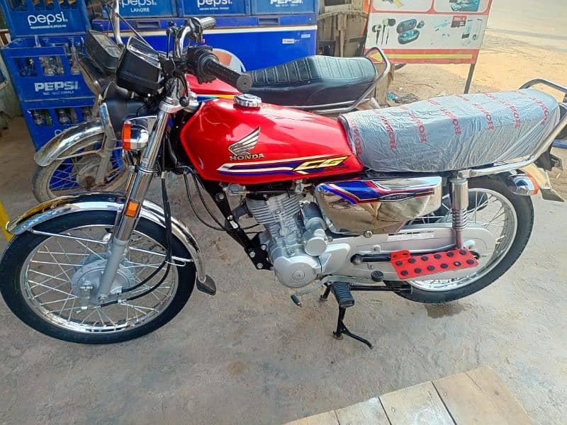 Honda 125 special chrome edition full showroom condition 03446464638 17