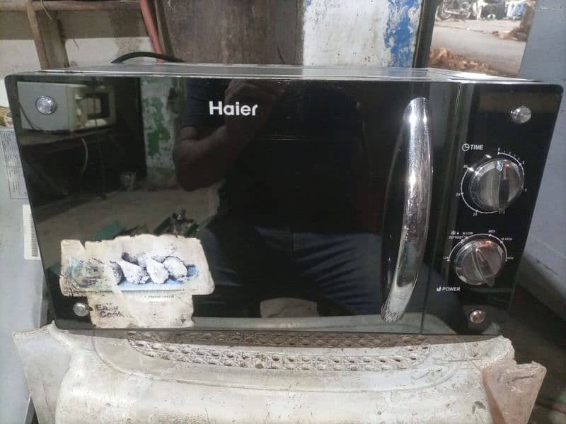 Haier 20Ltr Microwave For sale, Working Condition Guaranteed 2