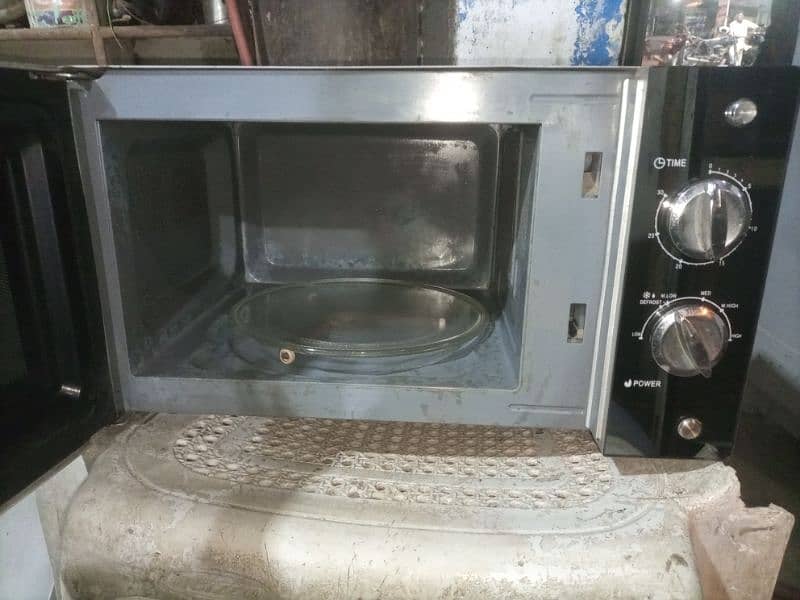 Haier 20Ltr Microwave For sale, Working Condition Guaranteed 3