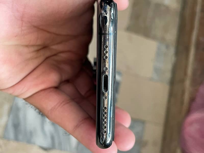 iPhone xs Dual PTA approved 64GB Fresh Condition 10/10 8