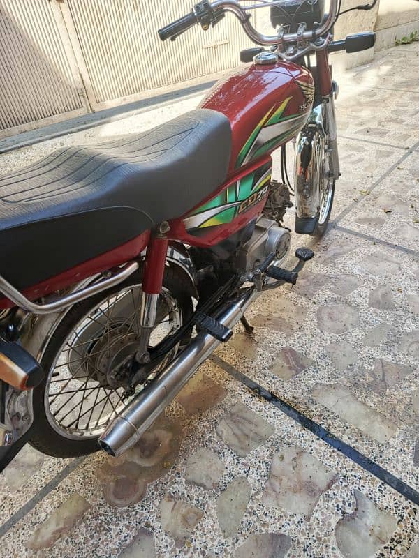 HONDA CD 70 2022 MODEL 4