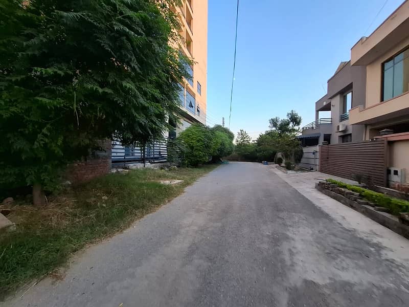 Corner Plot for Sale in Jinnah Garden Phase 01 ( 8 Marla ) 5