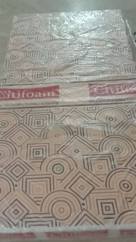 single matress available 3