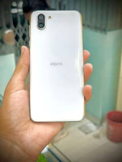 Sharp Aquos r2 0