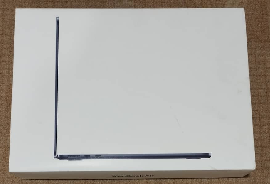 Macbook Air M3 8/256Gb Midnight laptop 3