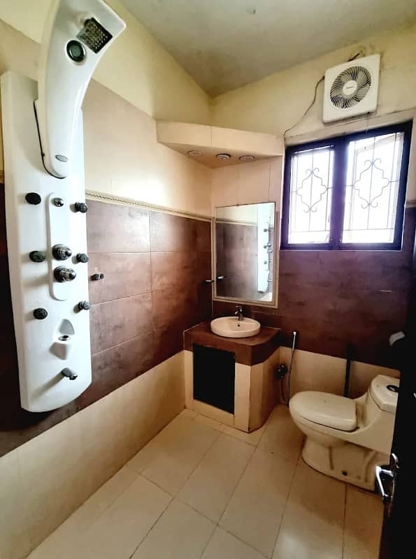 25 Marla full house 12 bed atach washroom big giraj for rent at the prime location of Johar Town 2