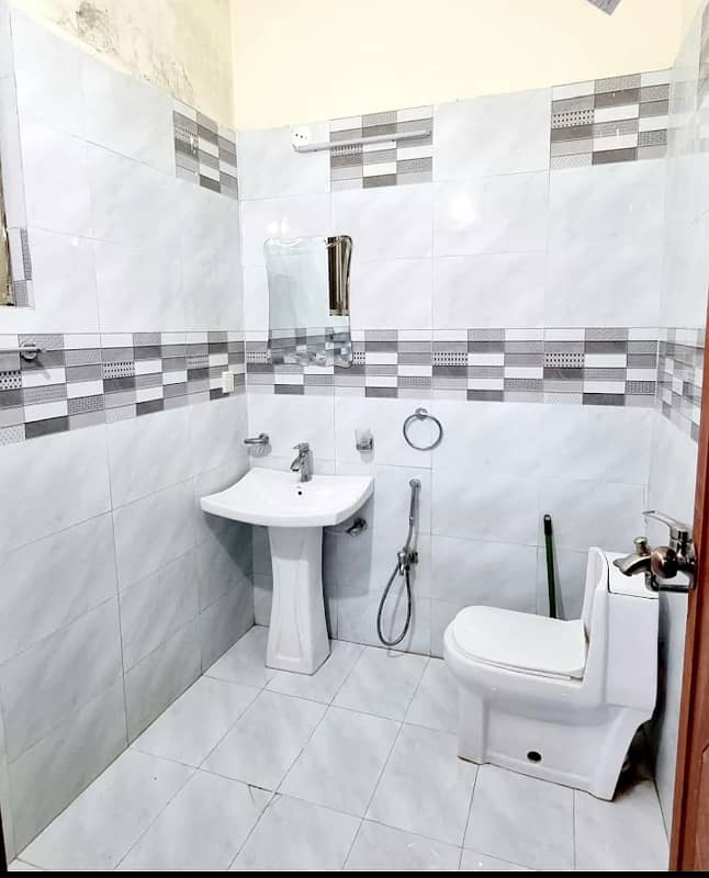 25 Marla full house 12 bed atach washroom big giraj for rent at the prime location of Johar Town 4