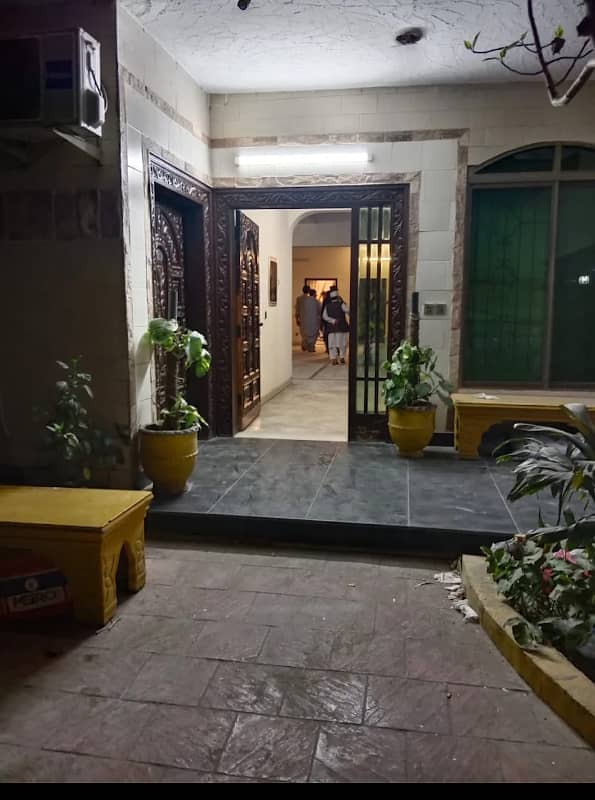 25 Marla full house 12 bed atach washroom big giraj for rent at the prime location of Johar Town 7