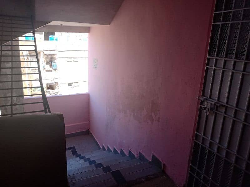 2 bed dd flat corner kda leased aprarment 10