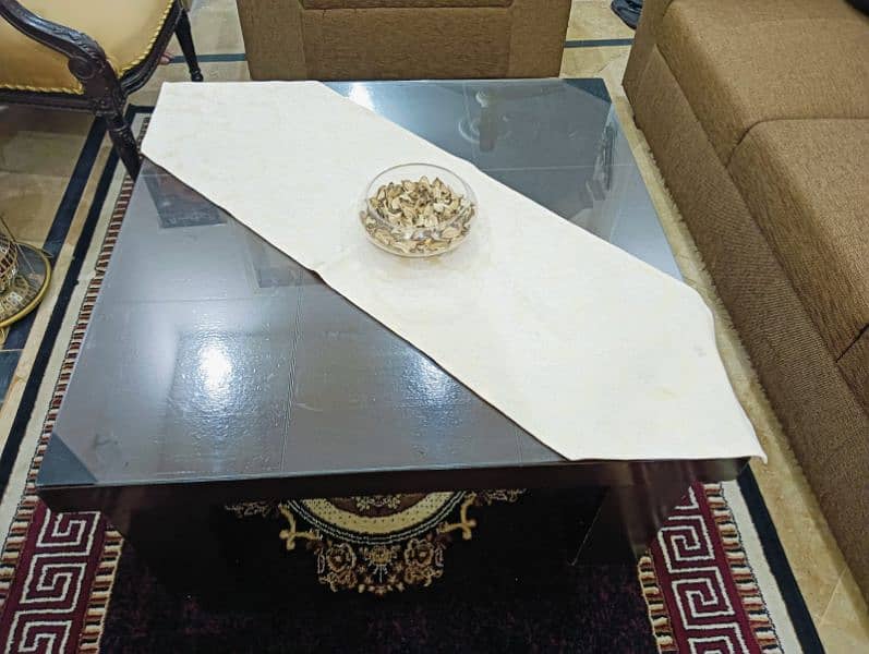 center table with mirror 2