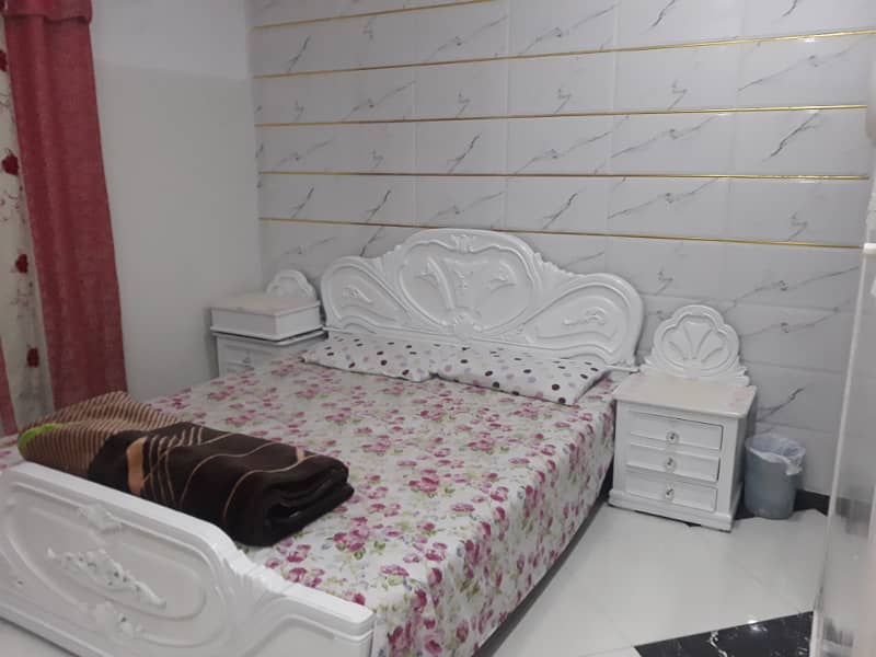 Like Brand New 6 Marla Bahria Home For Sale in Bahria Town Lahore 1