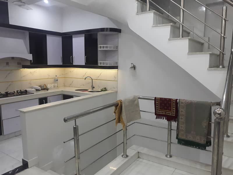 Like Brand New 6 Marla Bahria Home For Sale in Bahria Town Lahore 2