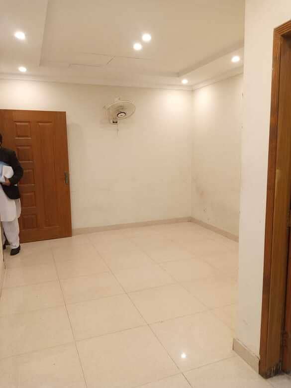 1 Bed Luxury Flat Available For Rent In Sector D Bahria Town Lahore 1