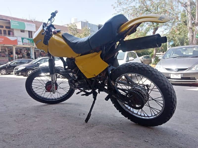 Yamaha wr2504 4