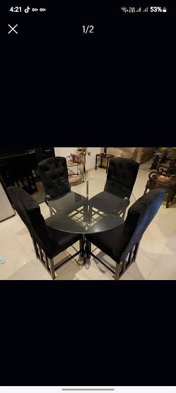 4 chairs and 1 table 1