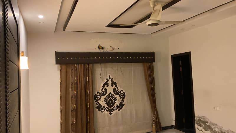 01 KANAL DESIGNER LUXURY UPPER PORTION AVAILABLE FOR RENT 1