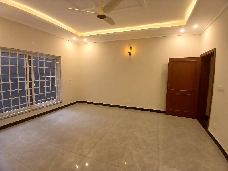 1 kanal brand new upar portion for rent DHA phase 2 9