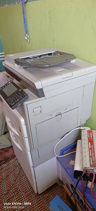 LANIER PHOTOCOPIER MACHINE 1