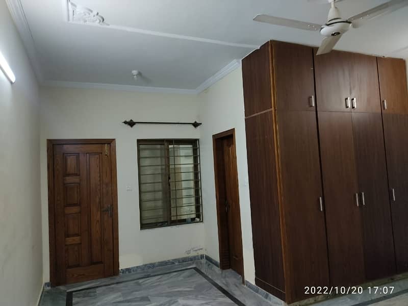 7 Marlas Basement Available For Rent In G-13/3 6