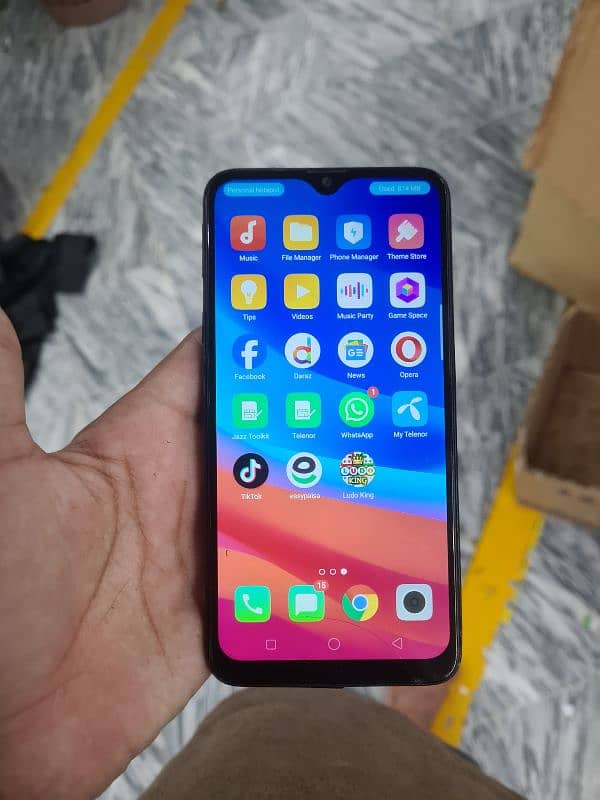 oppo a5s. 3 ,32 gb pta 3