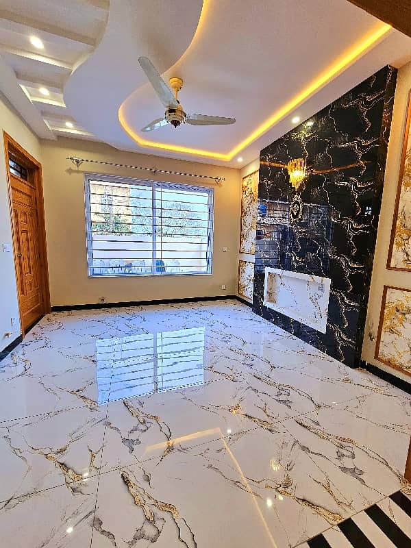 14 Marlas Tile Flooring Upper Portion Near Kashmir Highway G-13/1 5