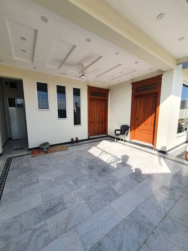 7 Marlas Tile Flooring House Gas Available G-13/2 5