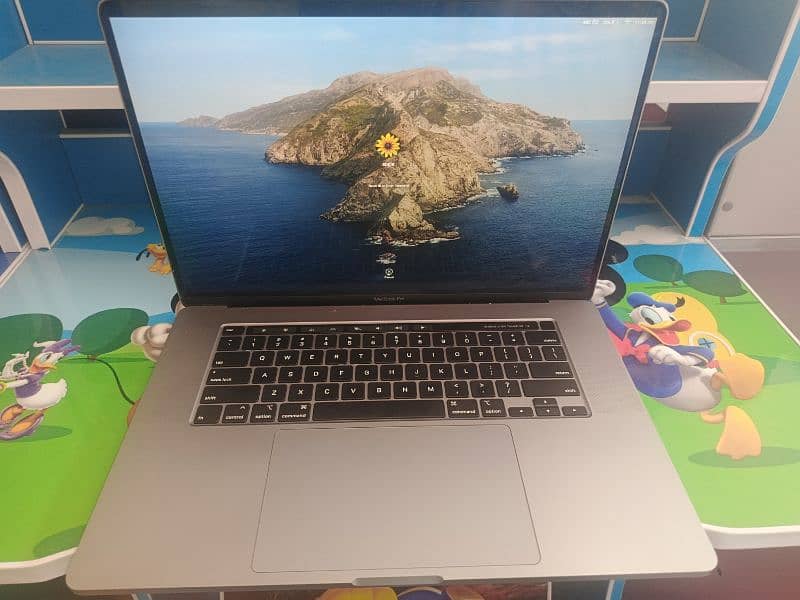 MacBook pro (2019_16 inch) Core i7, 16/512SSD 4