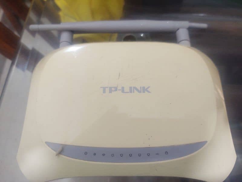 TP-Link  model tl- mr3420 4