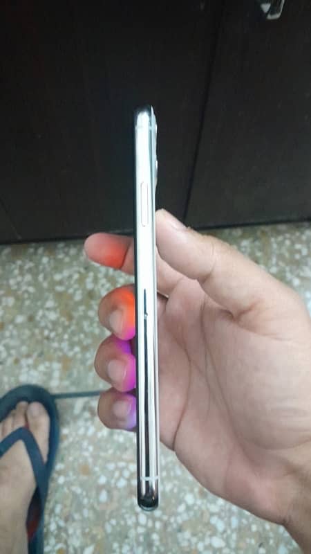 IPhone 11 Pro Max 64 GB 4