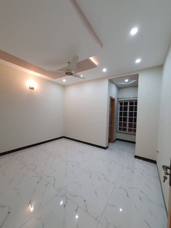 14 Marlas Tile Flooring Upper portion With Servant Quarter G-13 9