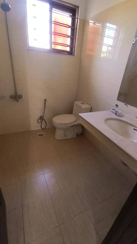 10 marla house for rent in bahria phase 3 11