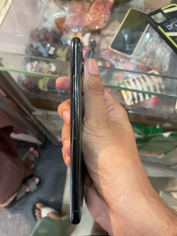 i phone 11 pro max 64 gb non pta 6