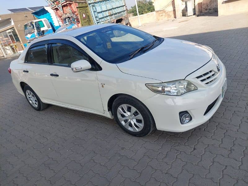 Toyota Corolla GLI 2013 1