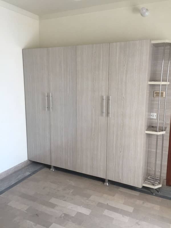 1 Kanal Upper Portion for Rent 3