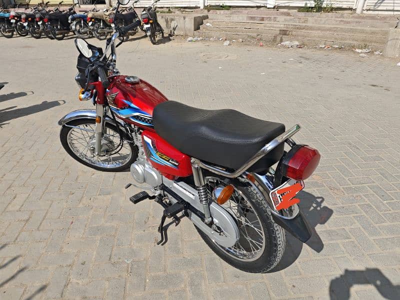 scratch less Honda CG 125 Red Invoice 2024 Registered 2024 Serial 77 4