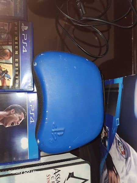 Ps4 Slim Uk 500Gb Fifa  18 edition 5