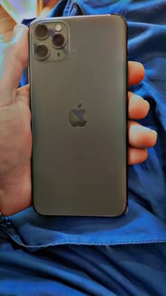 iPhone 11 pro max 64gb waterpack green