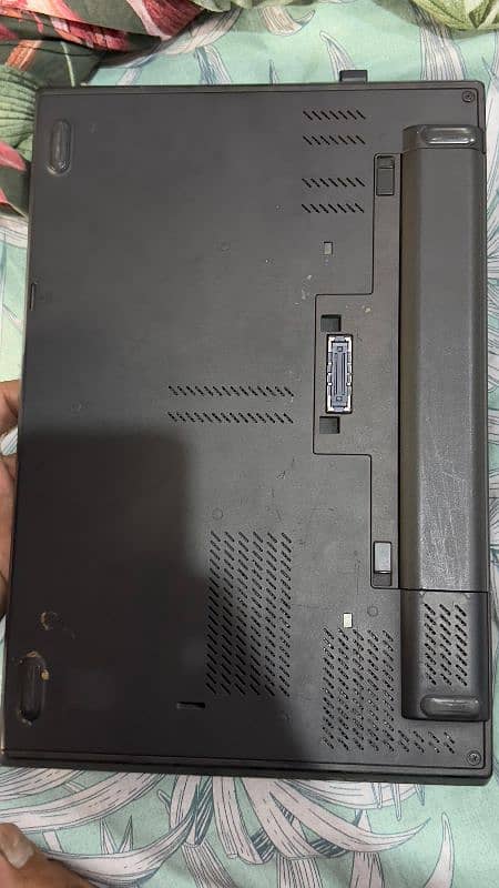 Lenovo thinkpad t440p i5 4 genration 5