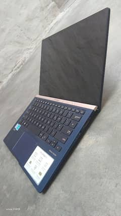 ASUS ZenBook 14