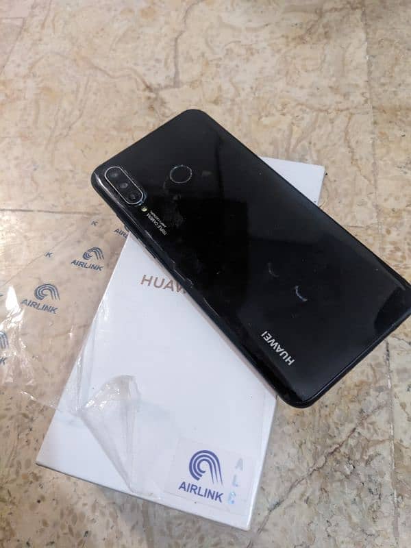 HUAWEI P30 LITE 4