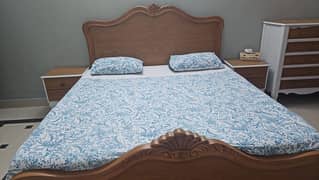 Oak colored Bed set