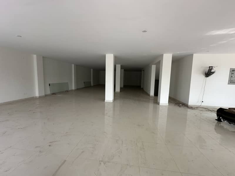 Commercial Floor Available for Software house and Call center 3