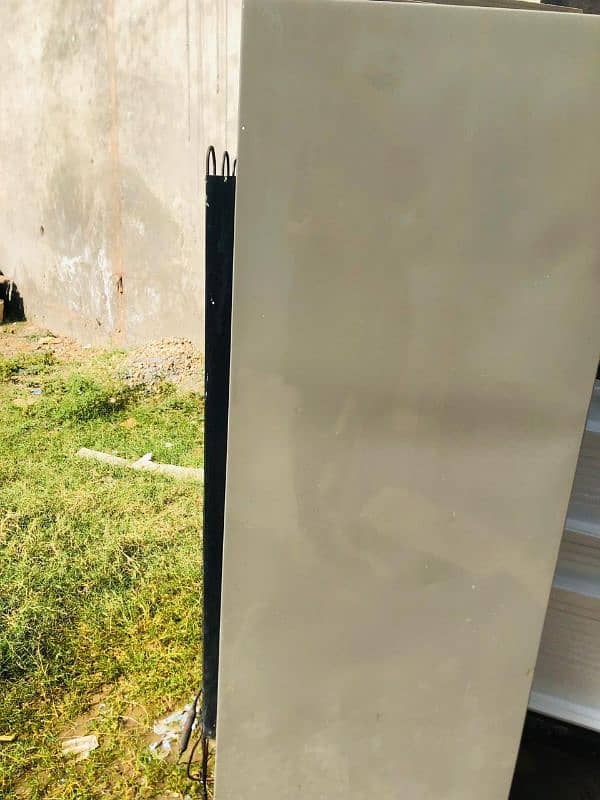 dawlence refrigerator for sale adrees bara Dari Gali no 6 gujrat 2