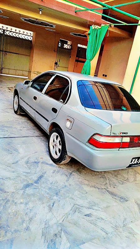 Toyota Corolla 2.0 D 1996 9