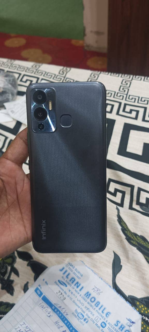 Infinix hot 12 play with box and charger 8