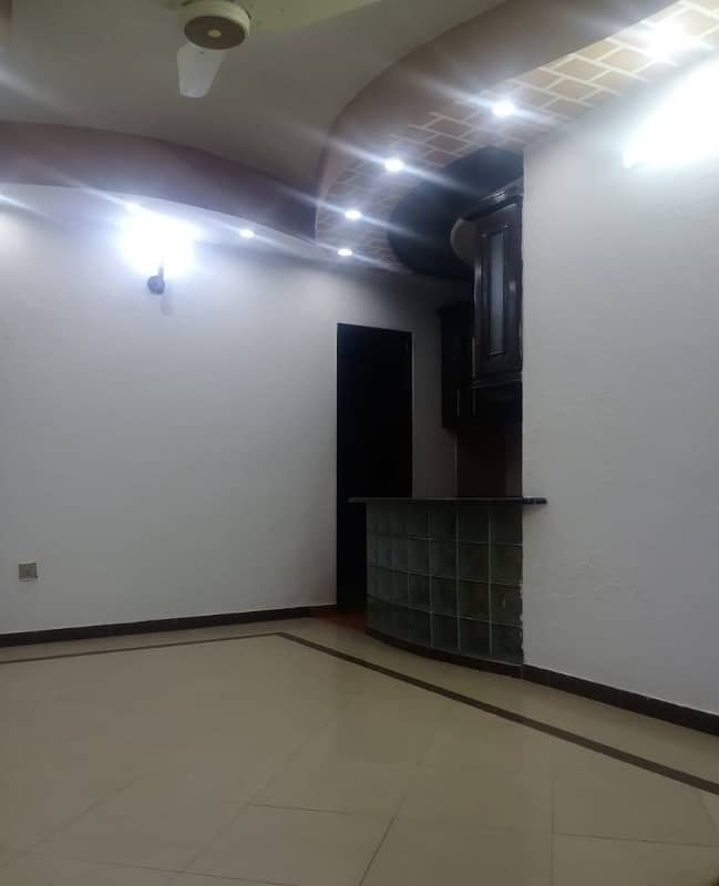 Affordable 8 Marla Full House For Rent In DHA Phase 3,Block Z, Lahore. 4