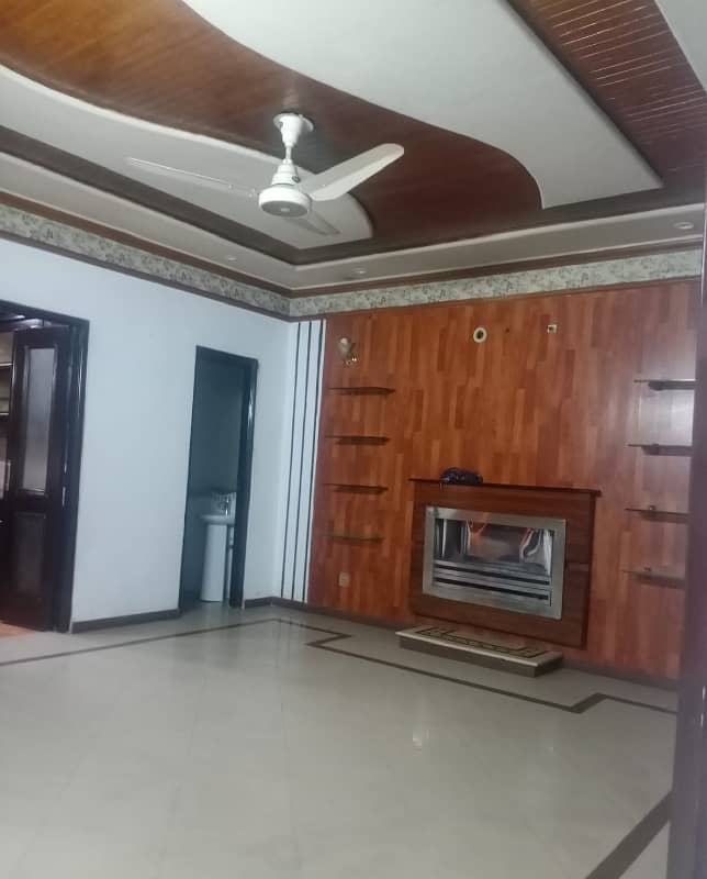 Affordable 8 Marla Full House For Rent In DHA Phase 3,Block Z, Lahore. 15