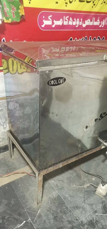 Steel Body chiller type Frezr urgently sale 1