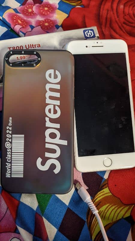 iphone 8 plus 64 GB bypas,,03214103479 2