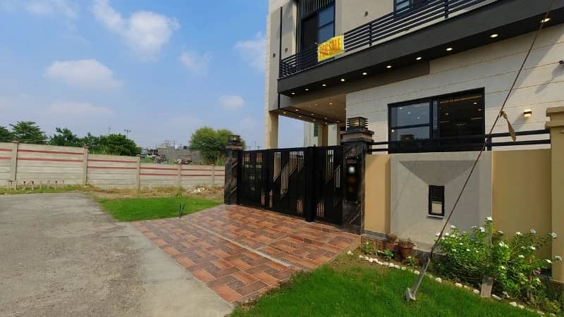 Modern Style House For Sale 2